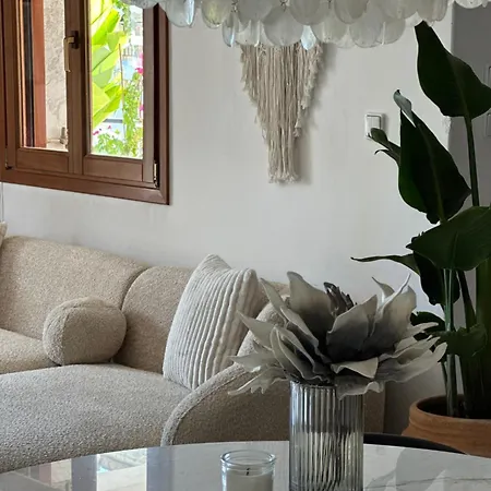 Nice, Spacious And Bright In Thermi, Thessaloniki. Thermi