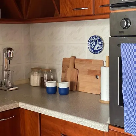 Apartment Nice, Spacious And Bright In Thermi, Thessaloniki. *