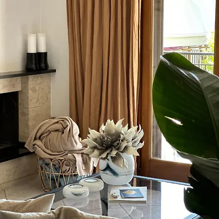 Nice, Spacious And Bright In Thermi, Thessaloniki. Apartamento Thérmi