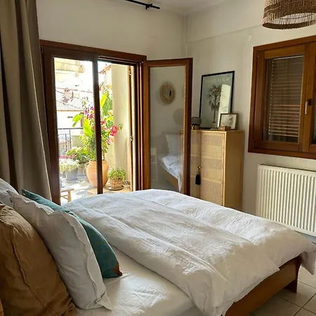Nice, Spacious And Bright In Thermi, Thessaloniki. 아파트