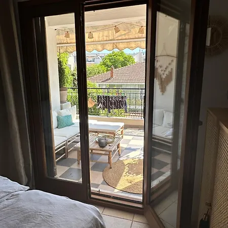 Nice, Spacious And Bright In Thermi, Thessaloniki. 아파트