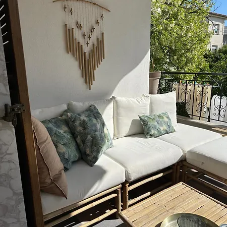 Nice, Spacious And Bright In Thermi, Thessaloniki. Thérmi