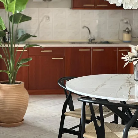 Apartment Nice, Spacious And Bright In Thermi, Thessaloniki. *