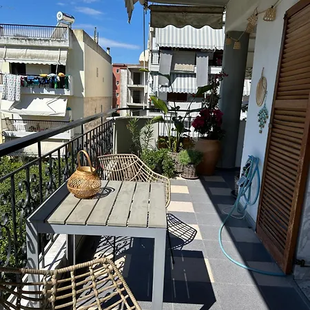 Nice, Spacious And Bright In Thermi, Thessaloniki. *