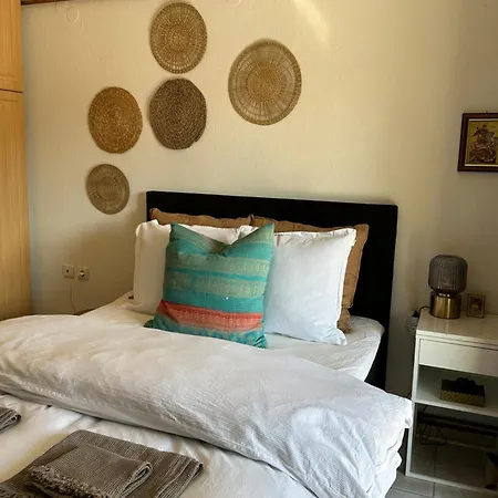 Nice, Spacious And Bright In Thermi, Thessaloniki.