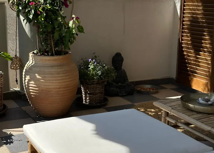 Nice, Spacious And Bright In Thermi, Thessaloniki. Apartment *