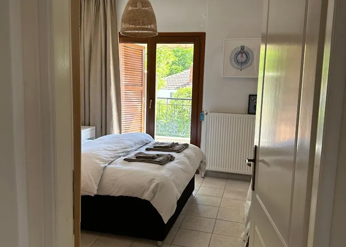 Nice, Spacious And Bright In Thermi, Thessaloniki. Thermi